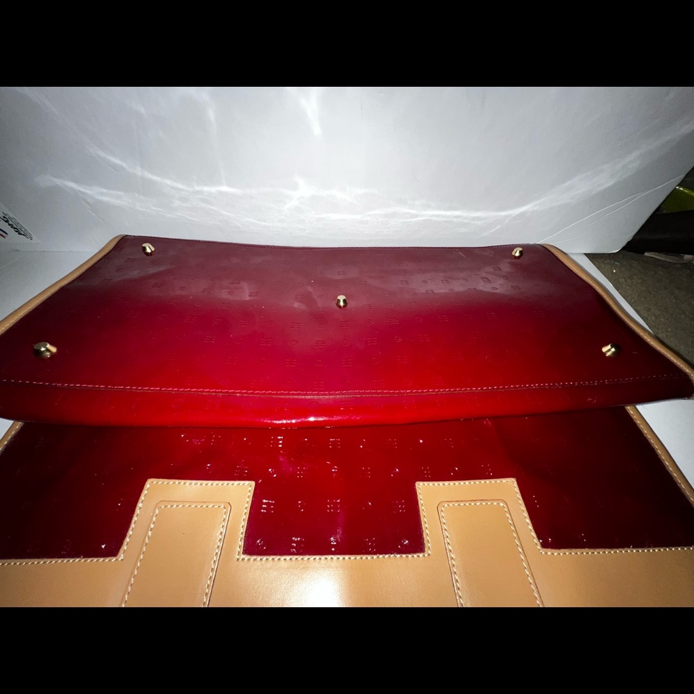 Large red Arcadia tote.